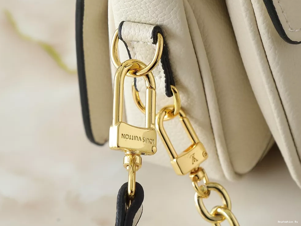 GoAnywhere Bag Louis For Vuitton 5304 Messenger Women 0124